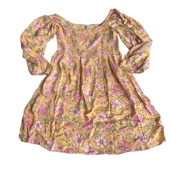 Billabong Other - Billabong Smocked Long Sleeve Yellow Floral Dress - XL